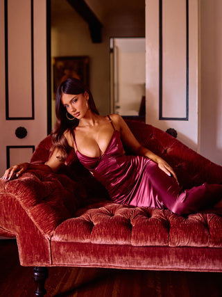 HOLLIE MIDI DRESS BURGUNDY Midi Dress 
